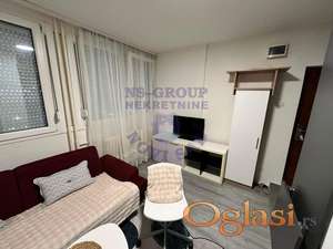 Odličan, uknjižen, renoviran